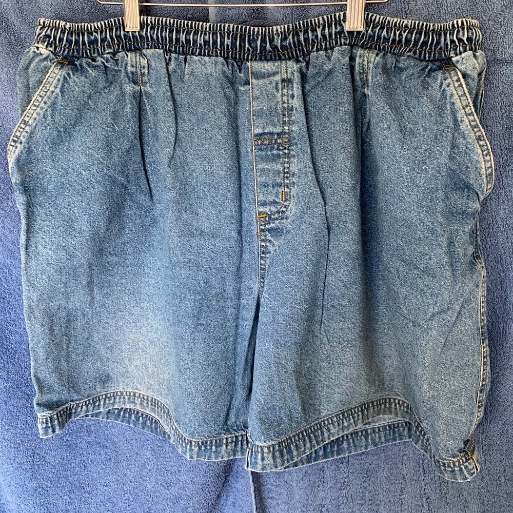 Route 66 Ladies denim jeans shorts sz L